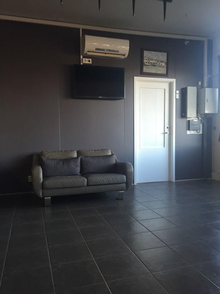 North West Restaurant & Guesthouse Vithigerthi المظهر الخارجي الصورة